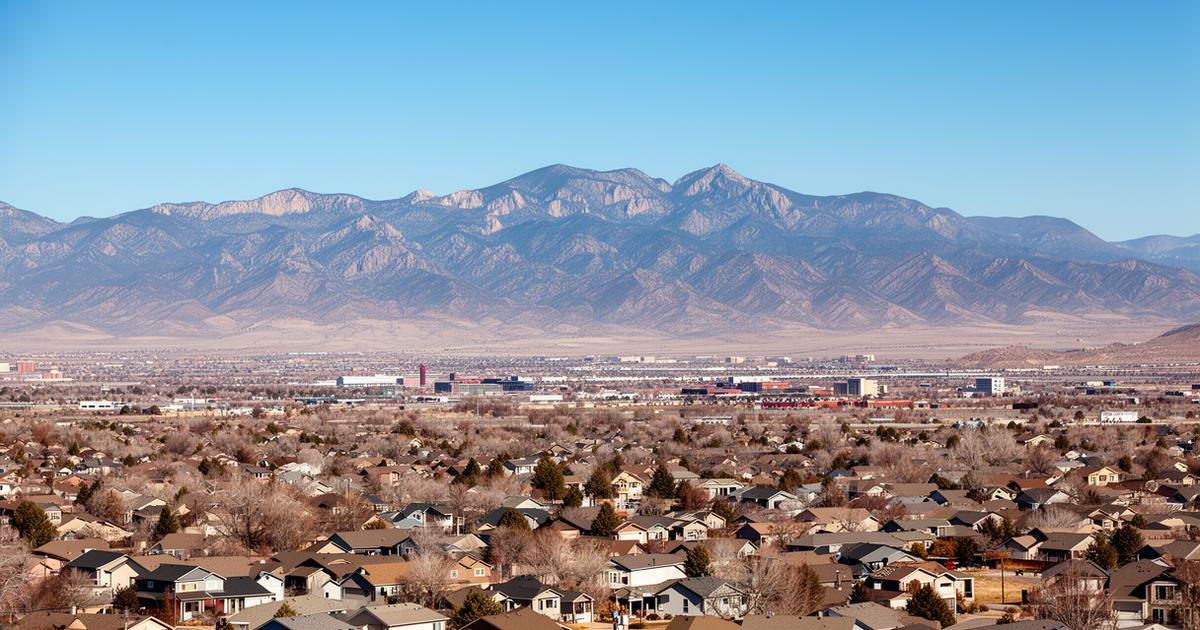 Aurora Colorado suburban landscape with mountain backdrop